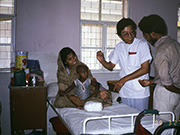 チャンドラゴーナ・キリスト教病院で勤務中の畑野さん